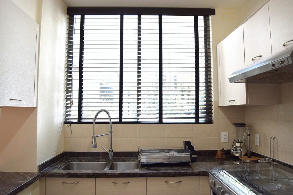 Casa-en-C-Del-Valle-Cocina3W-min