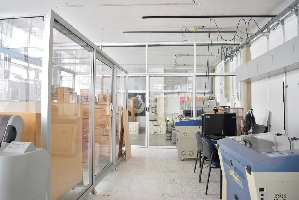 Cda Dr Velez Taller Grafico 1er Piso 2-min