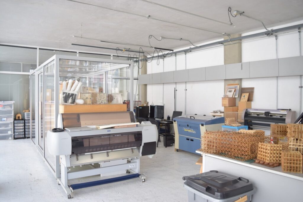 Cda Dr Velez Taller Grafico 1er Piso 4-min